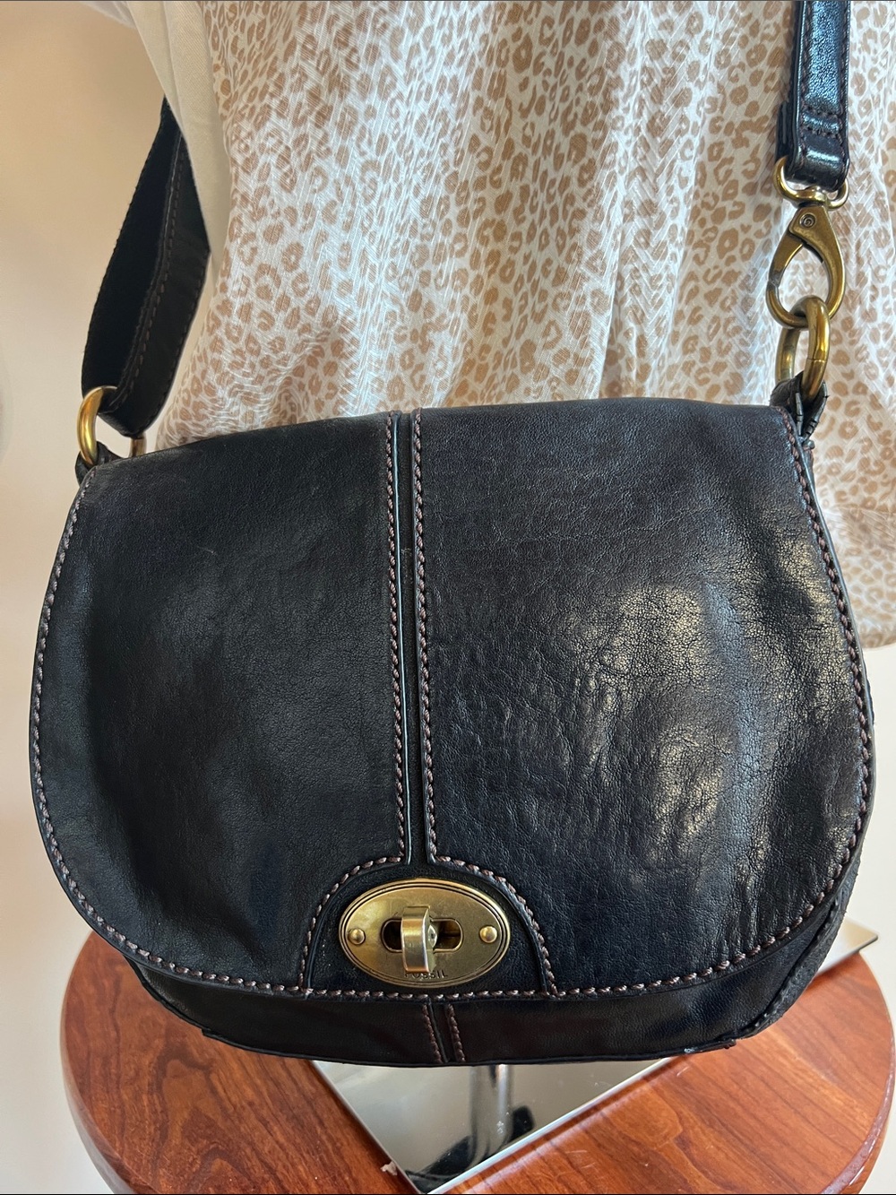 Fossil Crossbody Bag with Brass Turn-Lock adjustable strap saddle bag flap